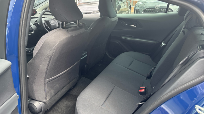 Toyota Prius 2.0 PHEV Design 5dr CVT Hatchback